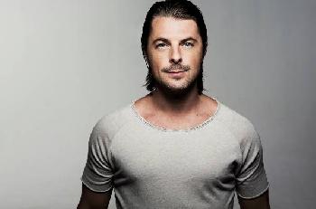 Axwell