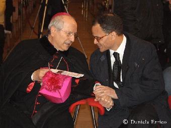 in foto: sua Eccellenza Monsignor Talucci e Magdi Cristiano Allam