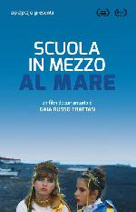 Scuola in mezzo al mare
