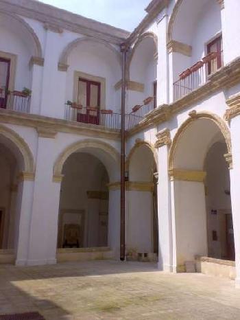Capitelli