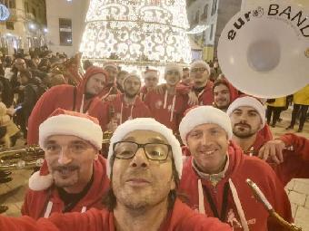 Il Natale si accende